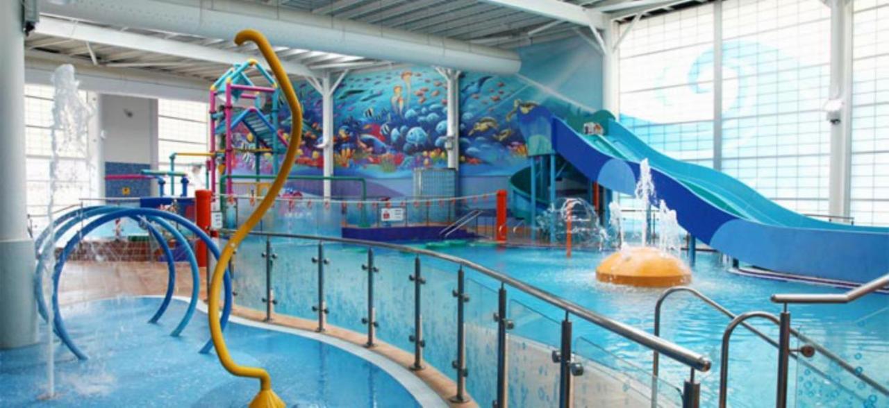 Blue Dolphin Holiday Park Gristhorpe Esterno foto