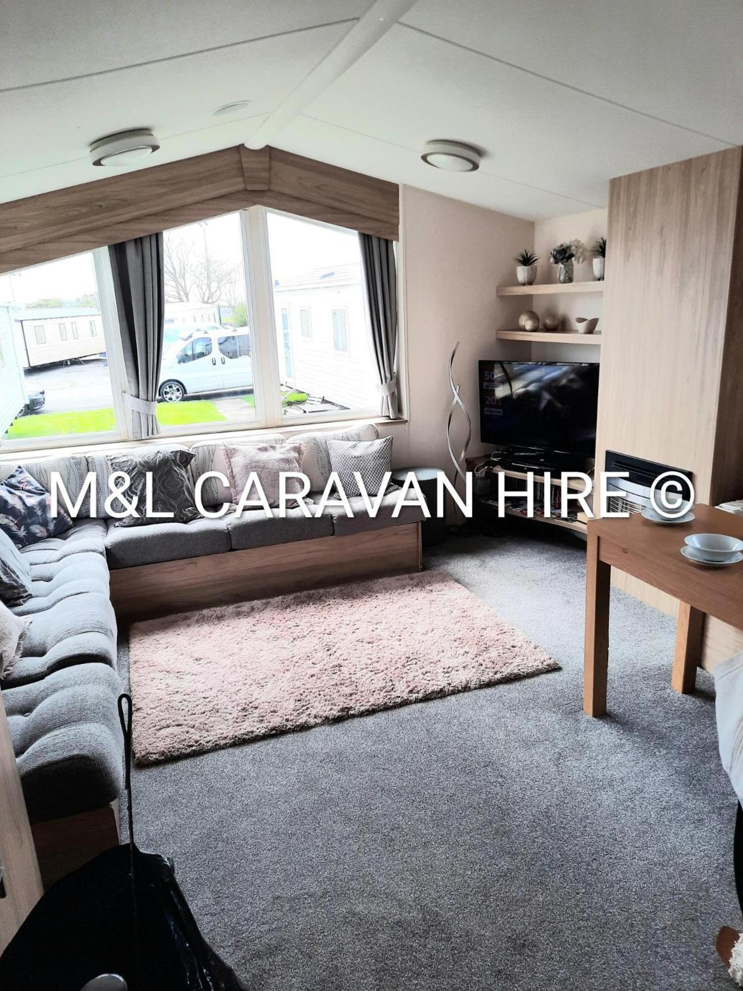 Blue Dolphin Holiday Park Gristhorpe Esterno foto